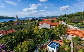 Villa Aska